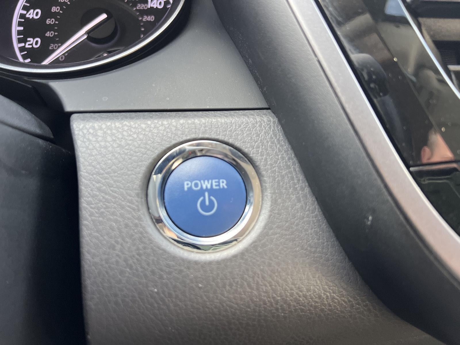 2024 Toyota Camry Hybrid SE