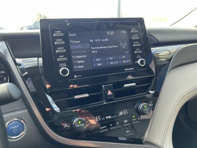 2024 Toyota Camry Hybrid SE