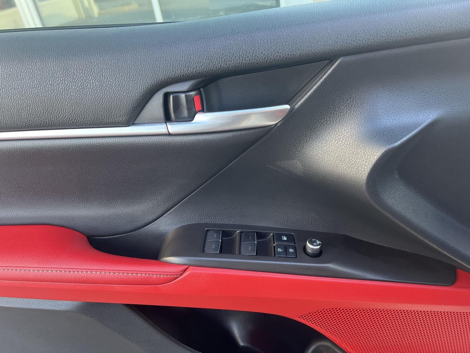 2021 Toyota Camry Hybrid XSE