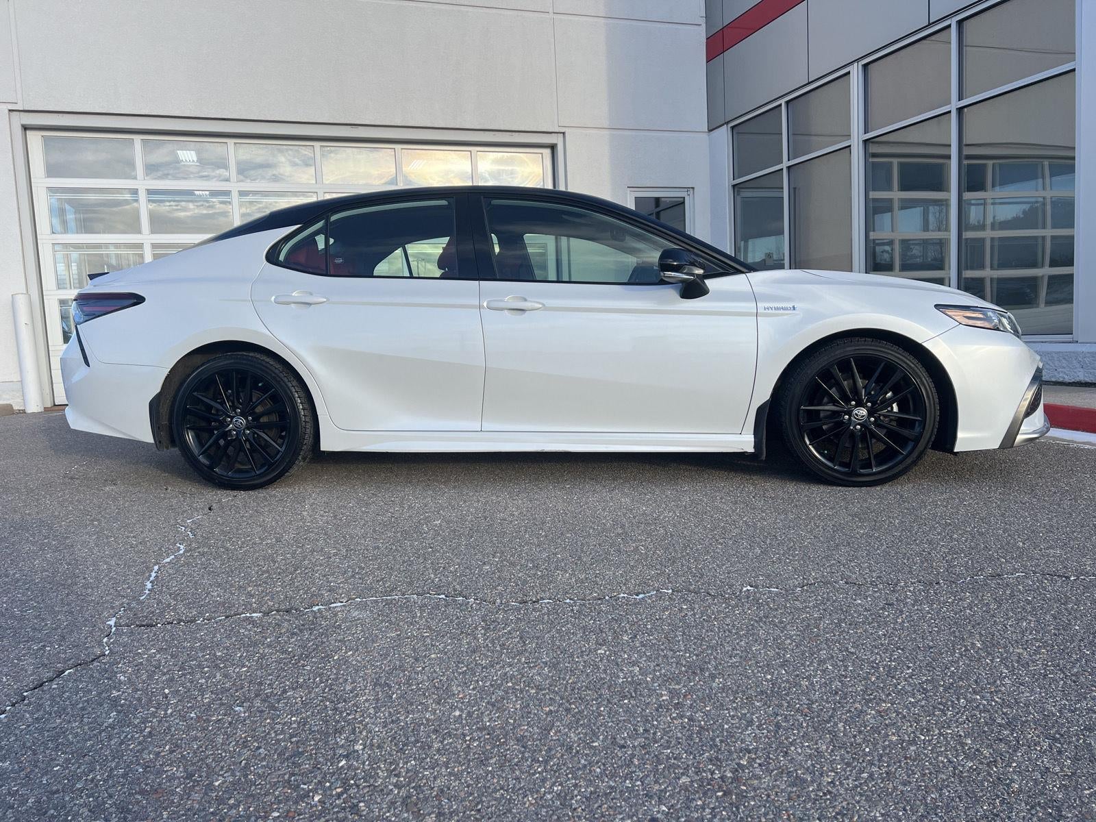 2021 Toyota Camry Hybrid XSE