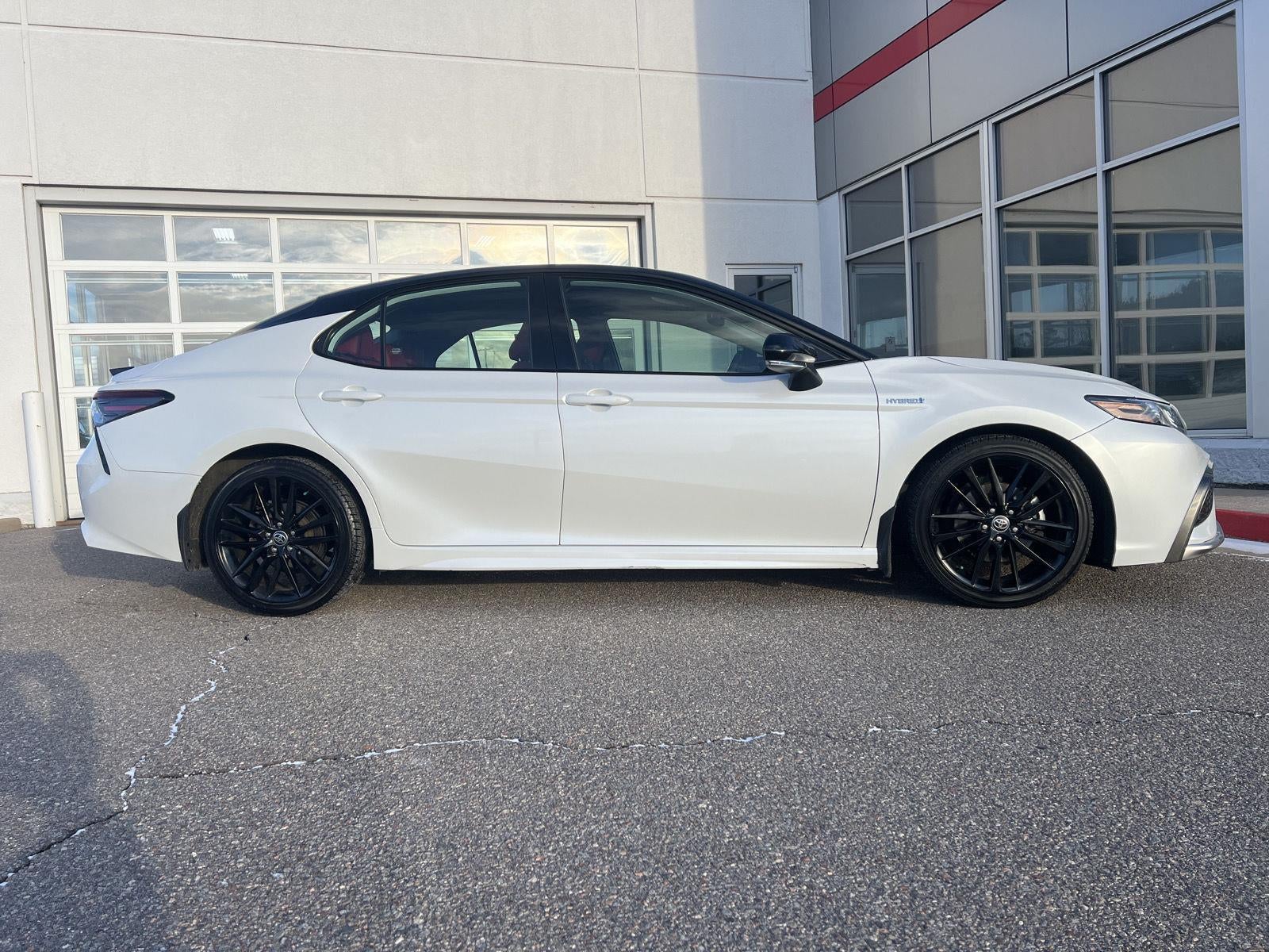 2021 Toyota Camry Hybrid XSE
