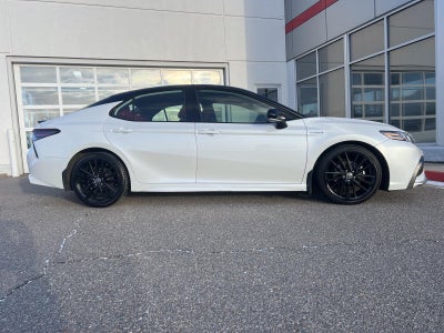 2021 Toyota Camry Hybrid XSE