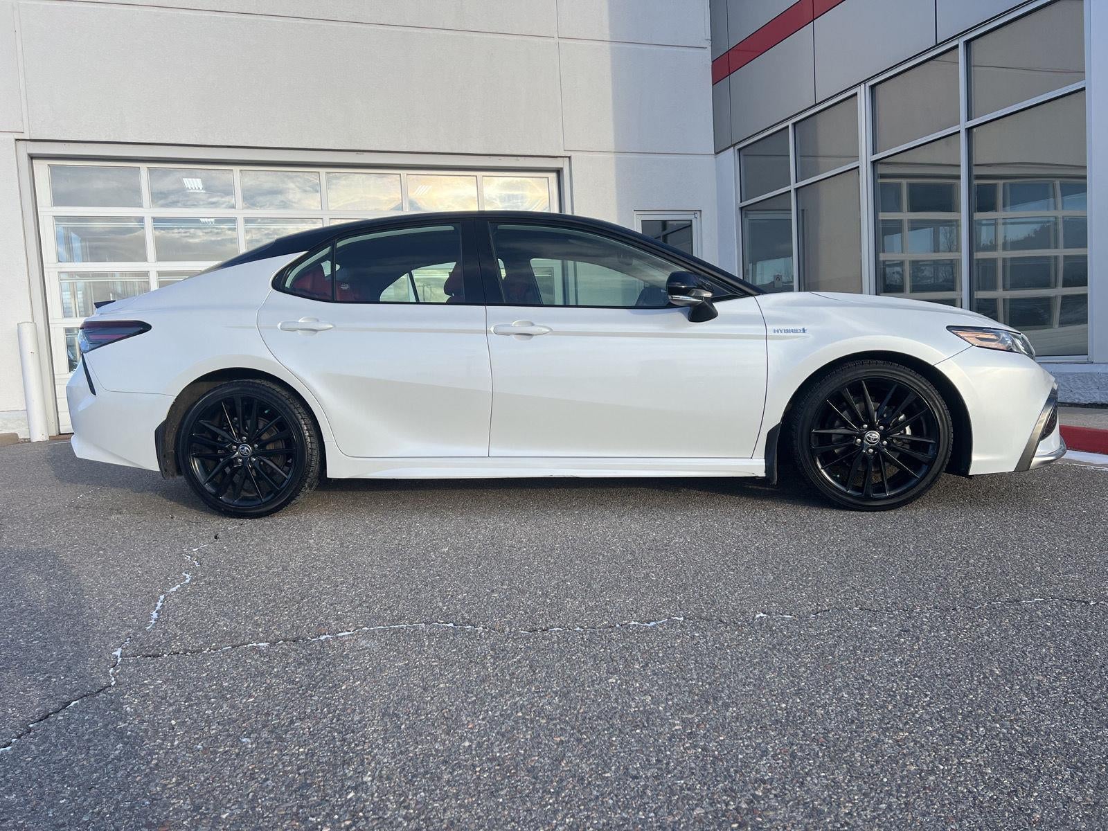 2021 Toyota Camry Hybrid XSE
