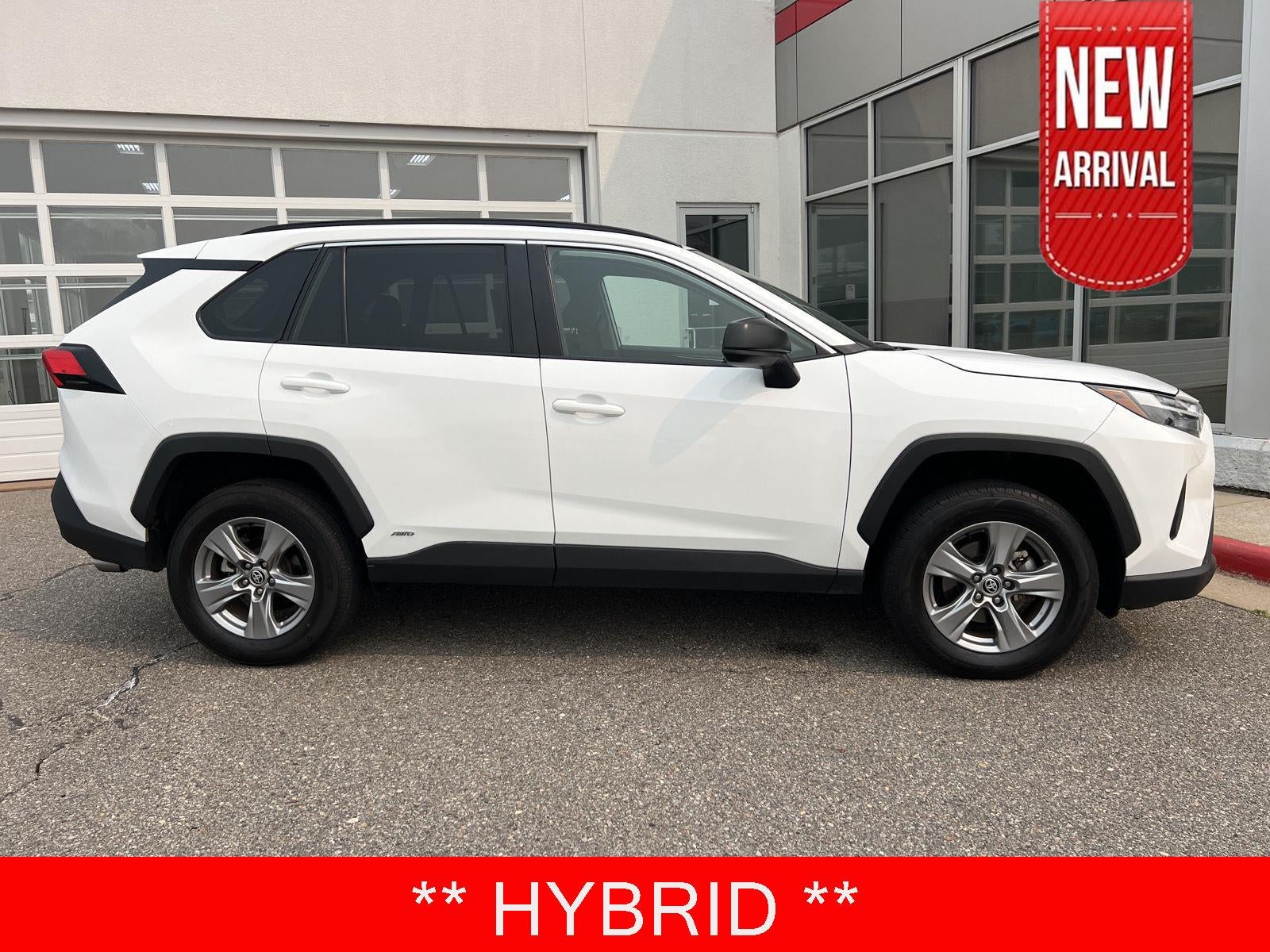 2025 Toyota RAV4 Hybrid LE