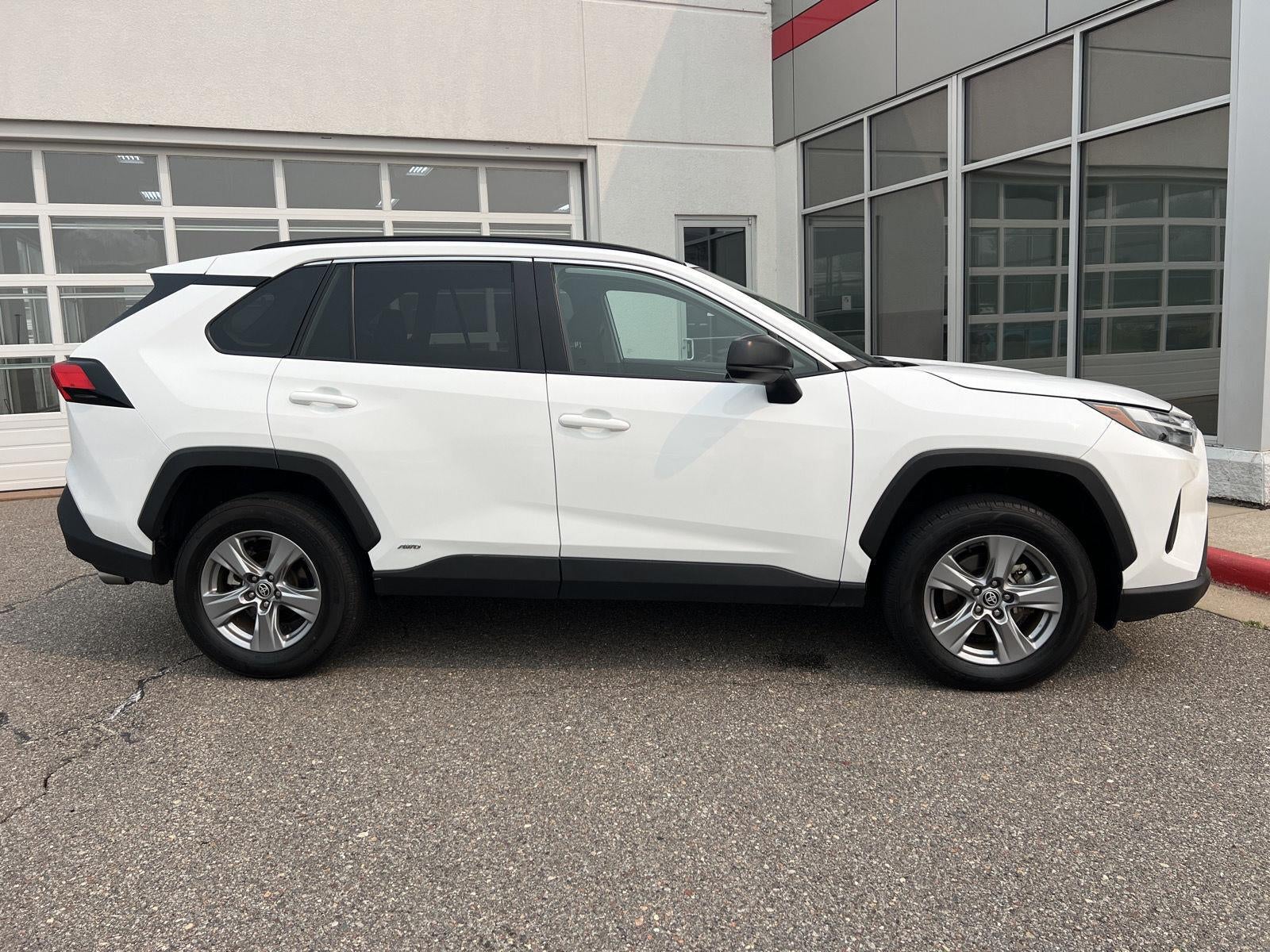 2025 Toyota RAV4 Hybrid LE