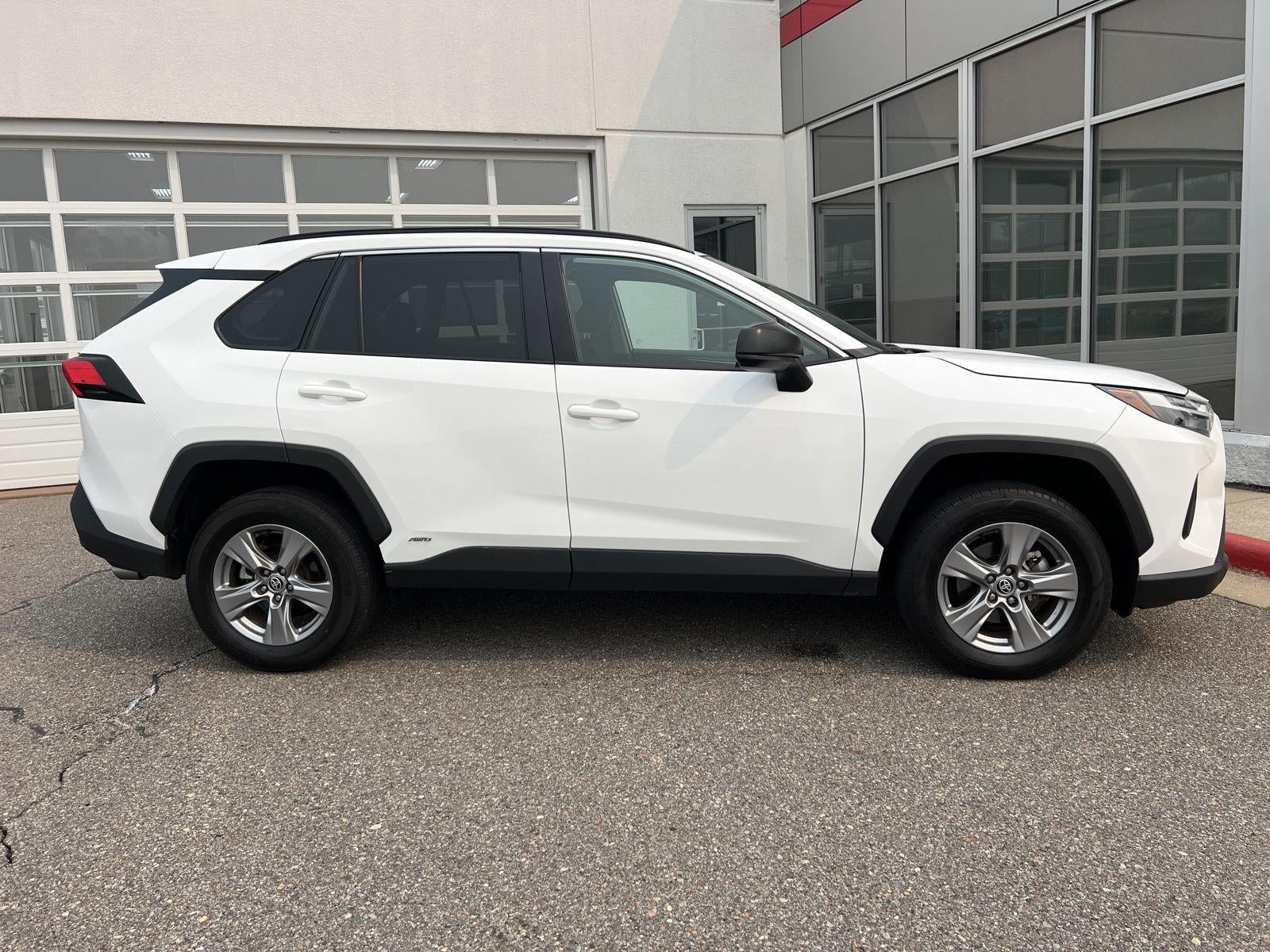 2025 Toyota RAV4 Hybrid LE