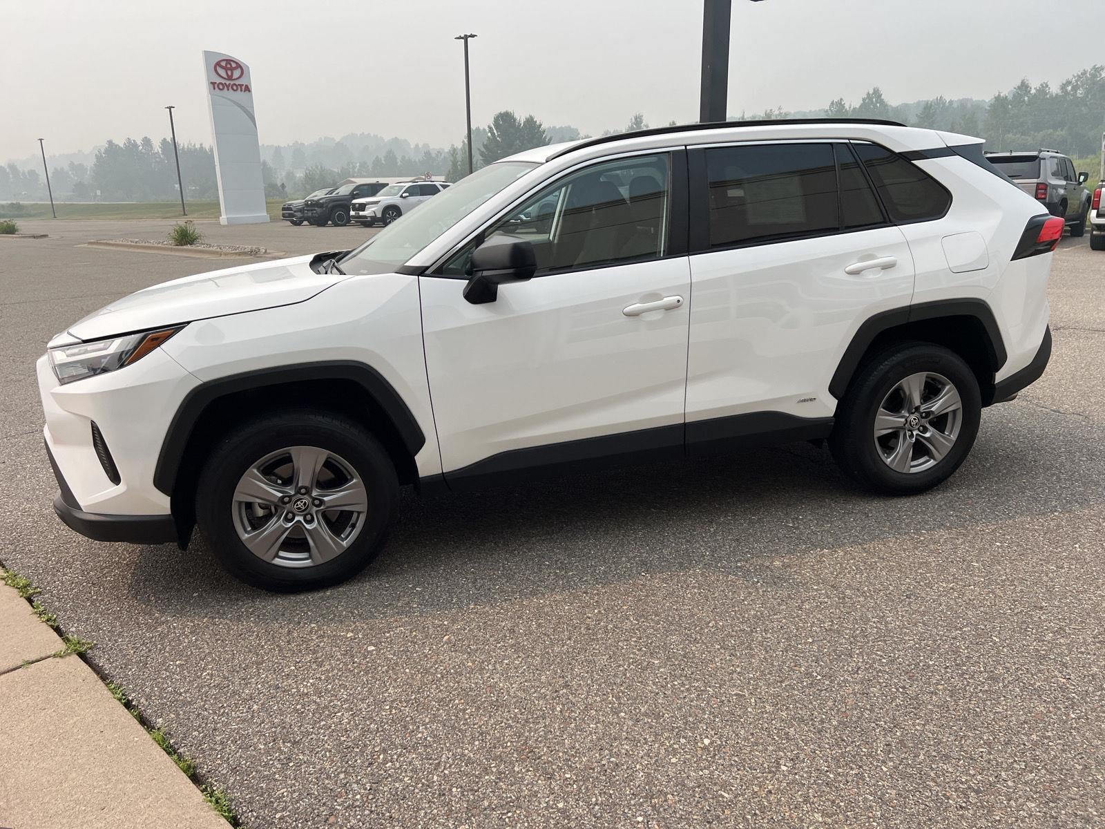 2025 Toyota RAV4 Hybrid LE
