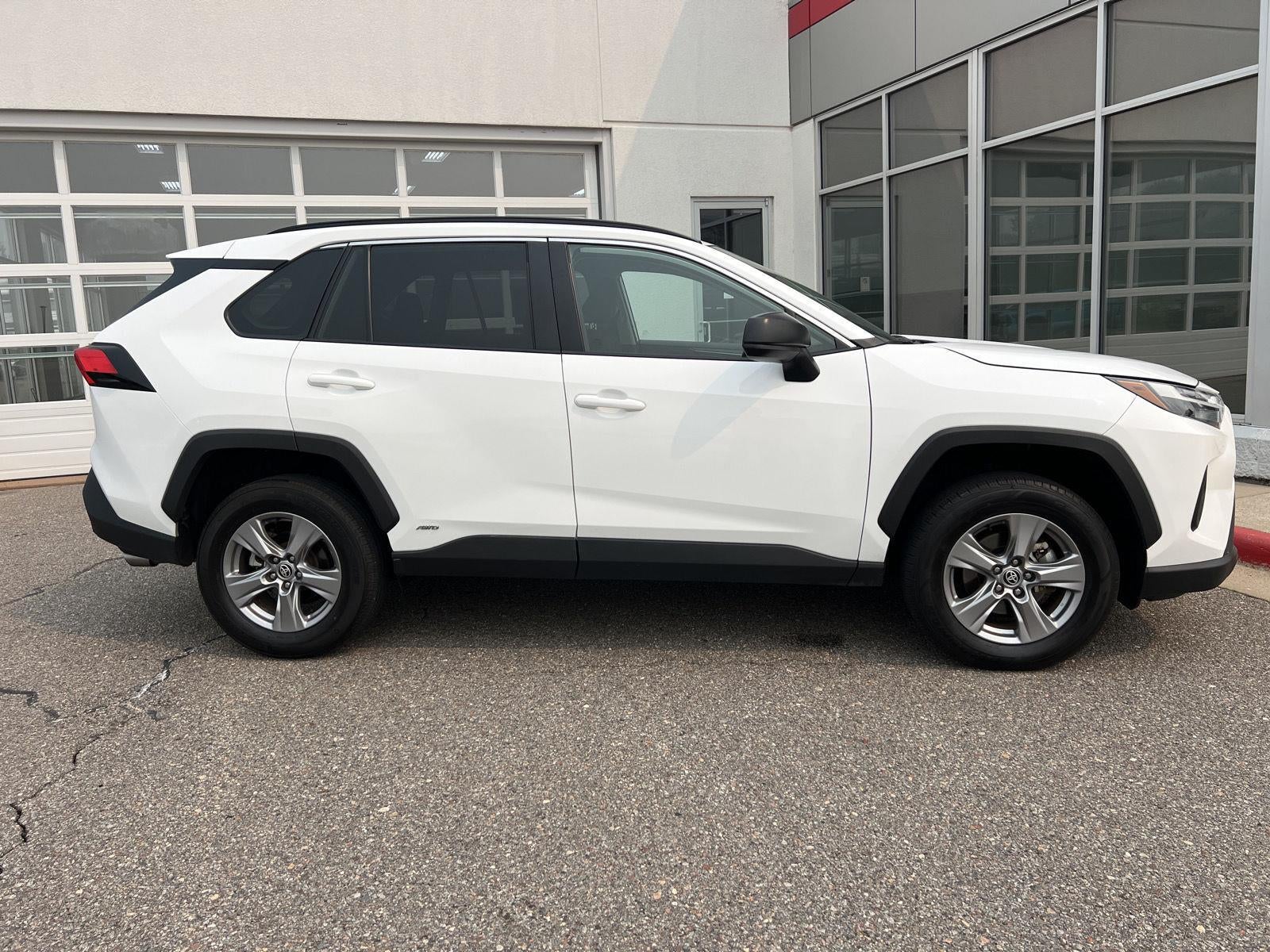 2025 Toyota RAV4 Hybrid LE