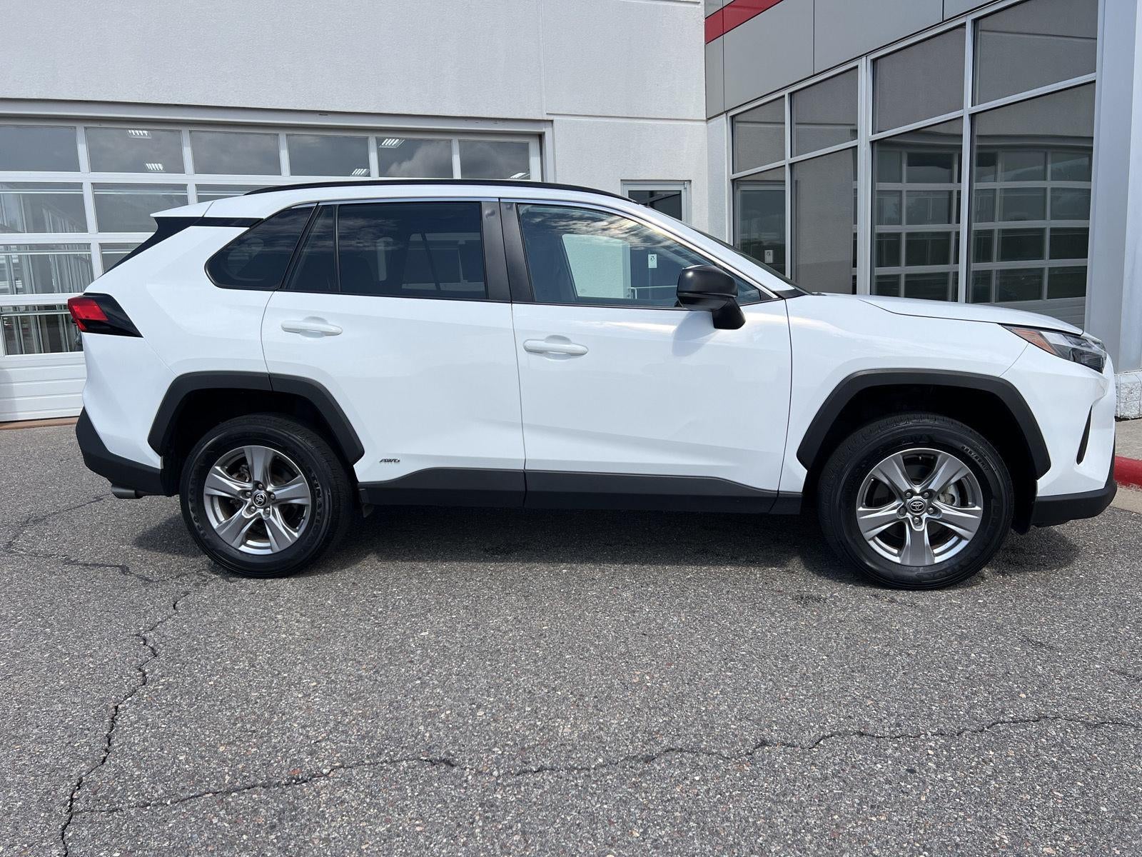 2025 Toyota Rav4 Hybrid LE