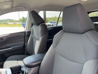 2025 Toyota Rav4 Hybrid LE