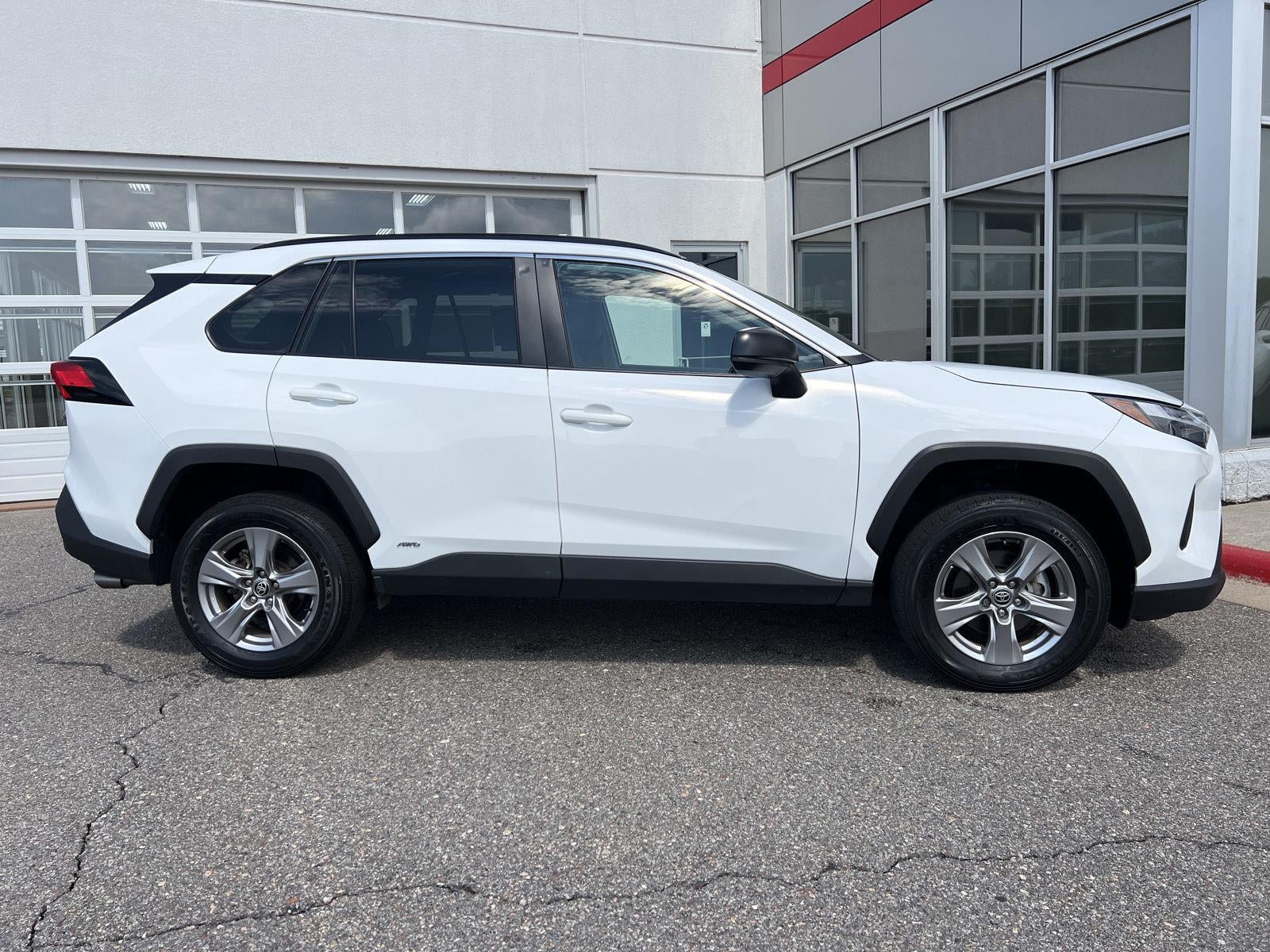 2025 Toyota Rav4 Hybrid LE