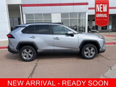 2025 Toyota RAV4 Hybrid XLE