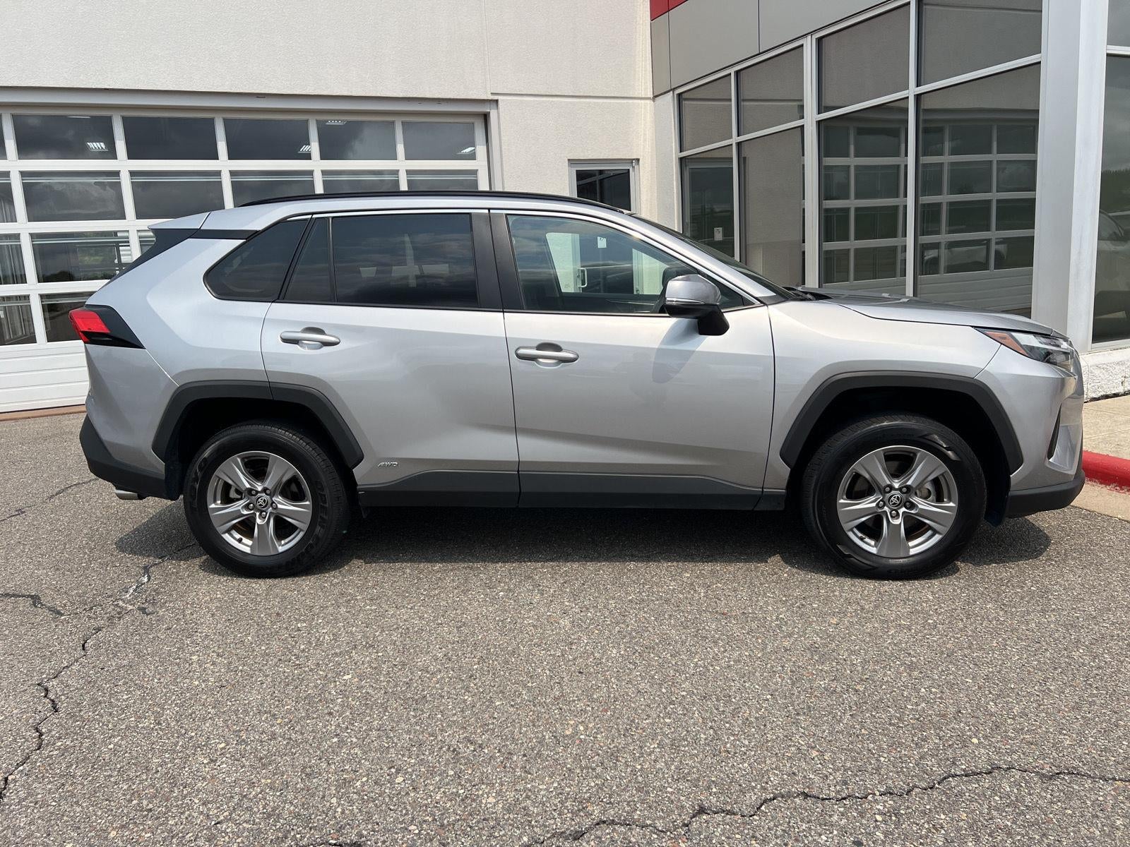 2025 Toyota Rav4 Hybrid XLE