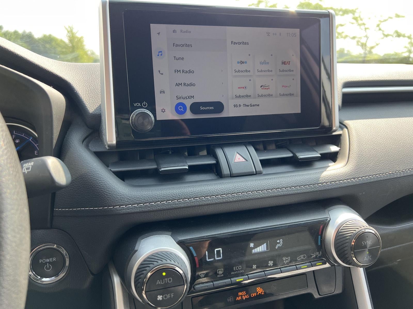 2025 Toyota RAV4 Hybrid XLE