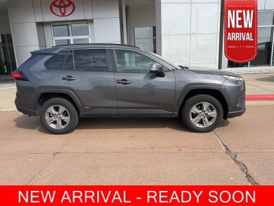 2025 Toyota RAV4 Hybrid XLE