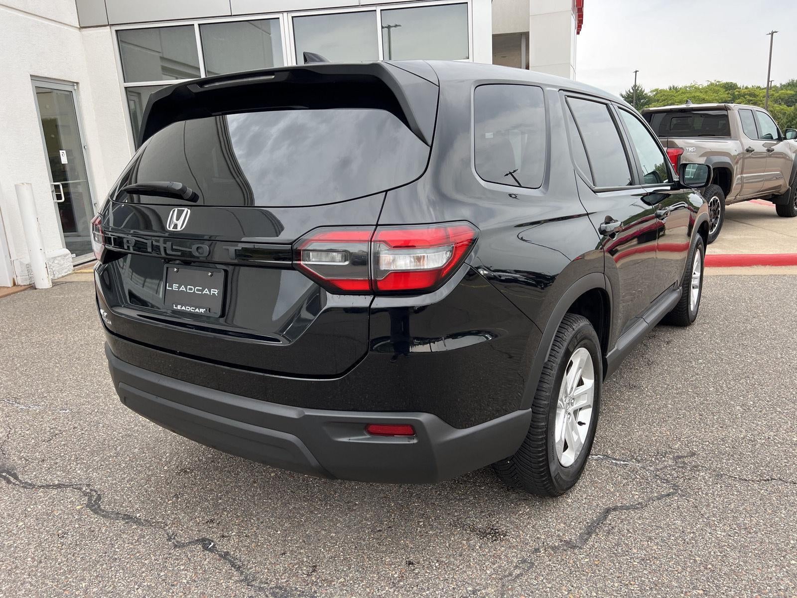 2023 Honda Pilot LX