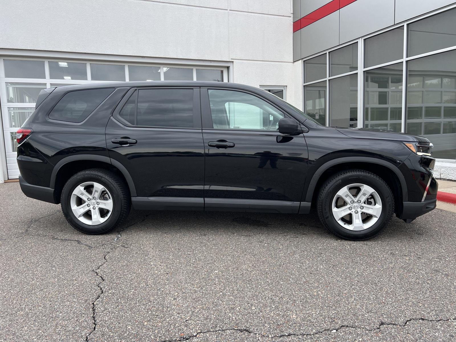 2023 Honda Pilot LX