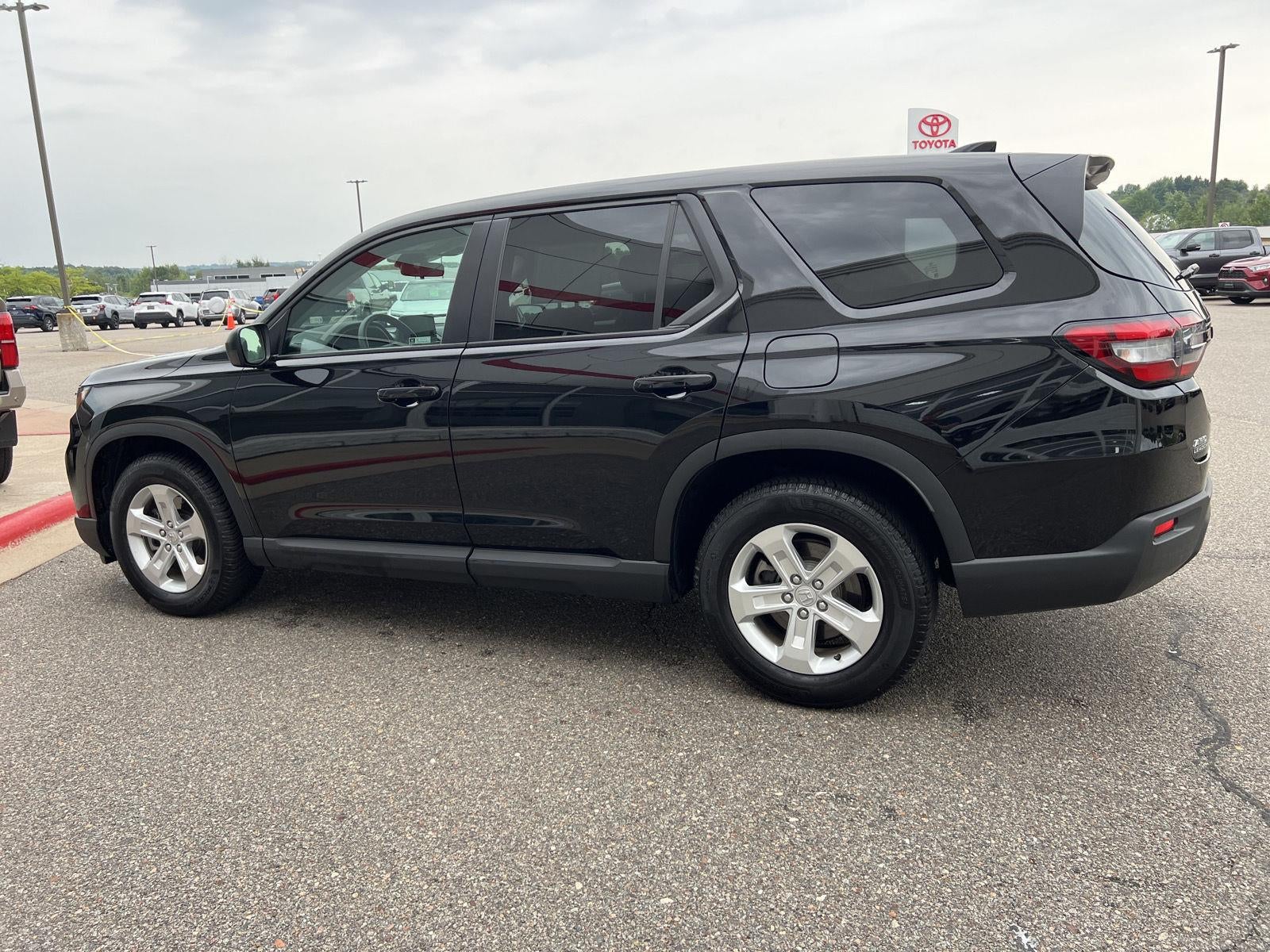2023 Honda Pilot LX