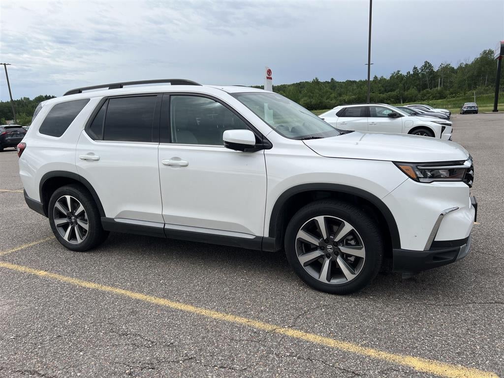 2025 Honda PILOT SUV