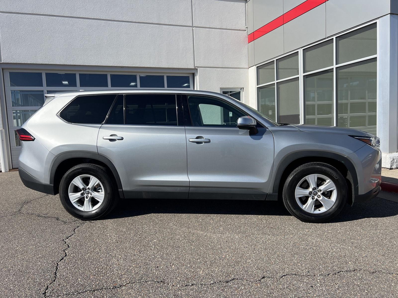 2025 Toyota Grand Highlander LE FWD