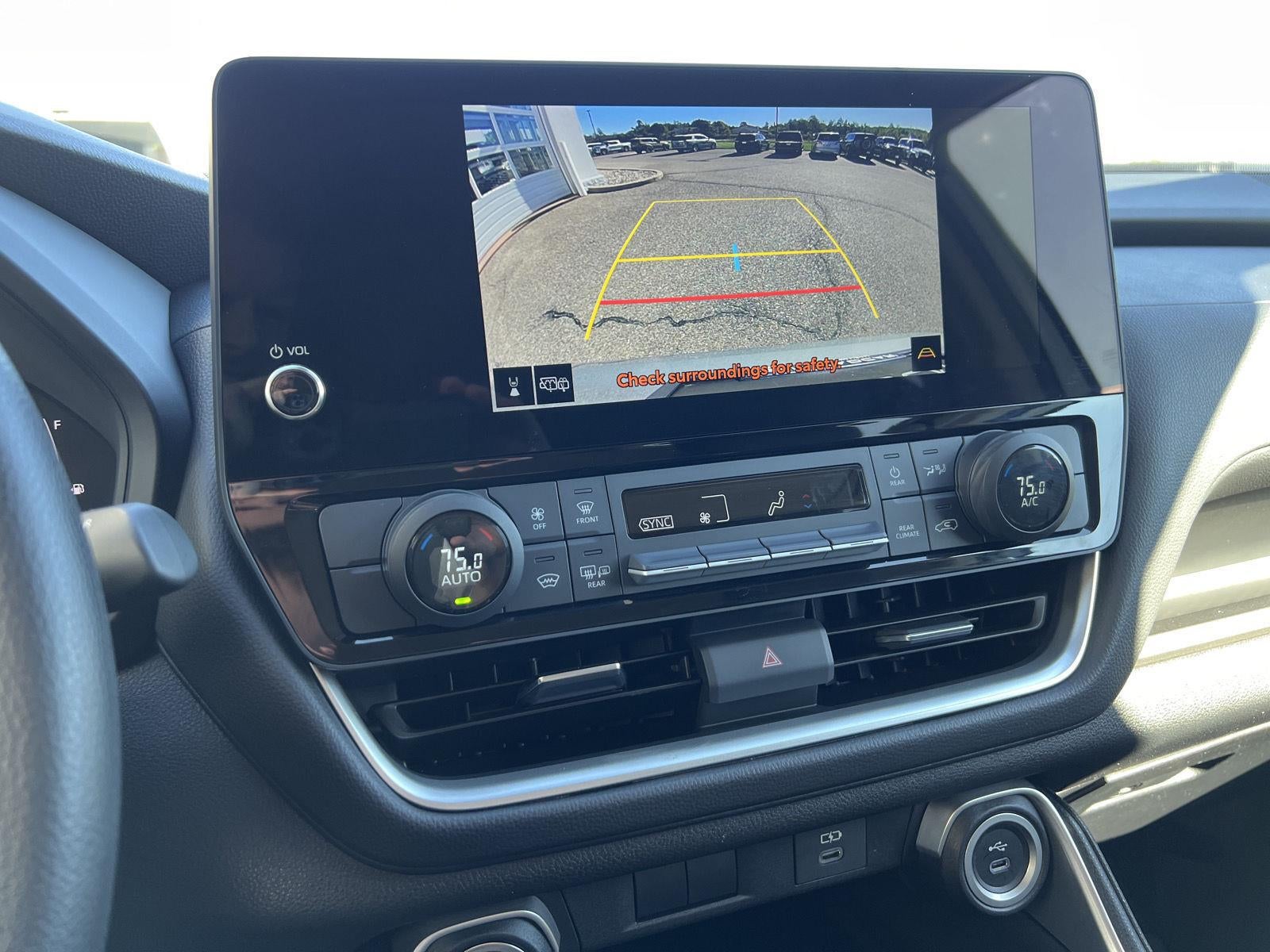 2025 Toyota Grand Highlander LE FWD