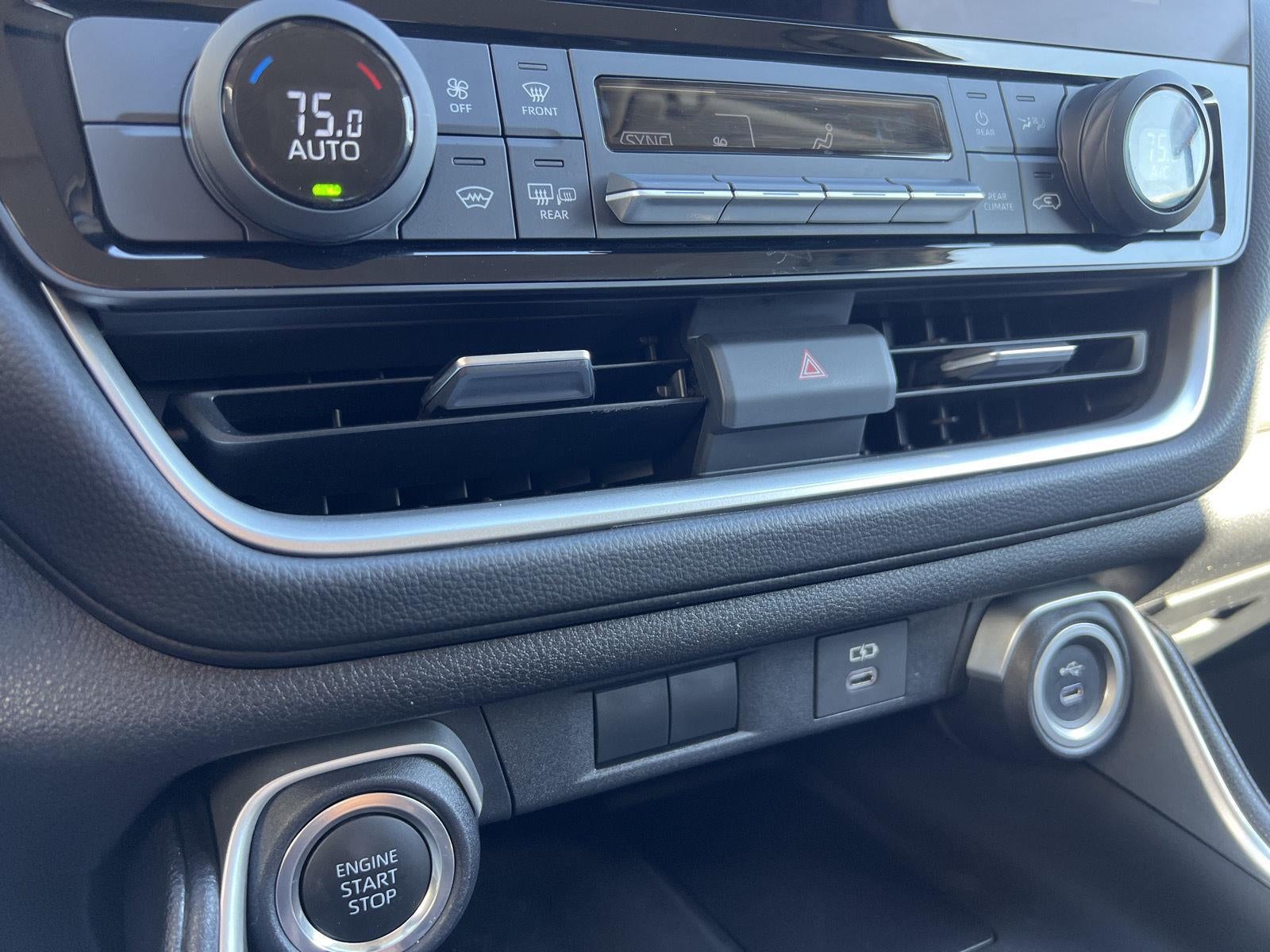 2025 Toyota Grand Highlander LE FWD