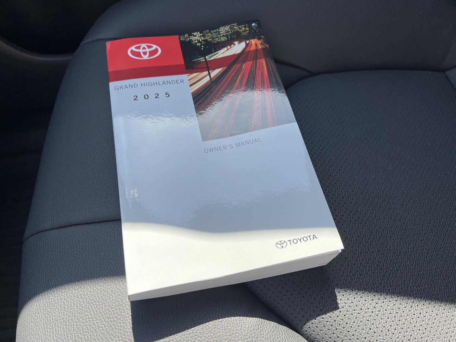 2025 Toyota GRAND HIGHLANDER LE AWD