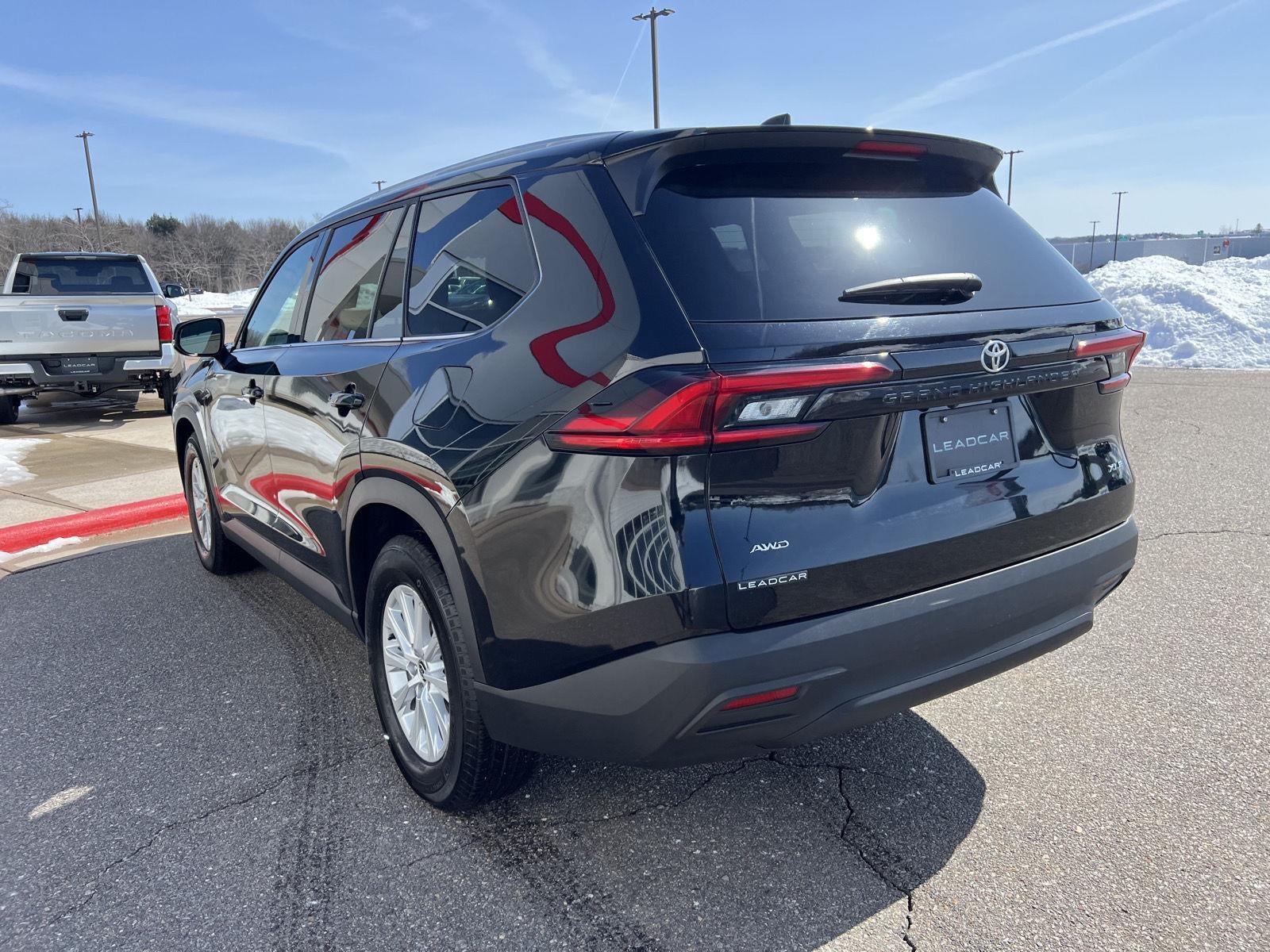 2025 Toyota GRAND HIGHLANDER LE AWD