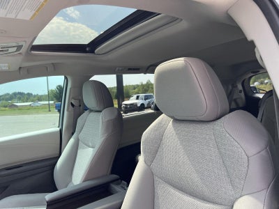 2024 Toyota Sienna LE