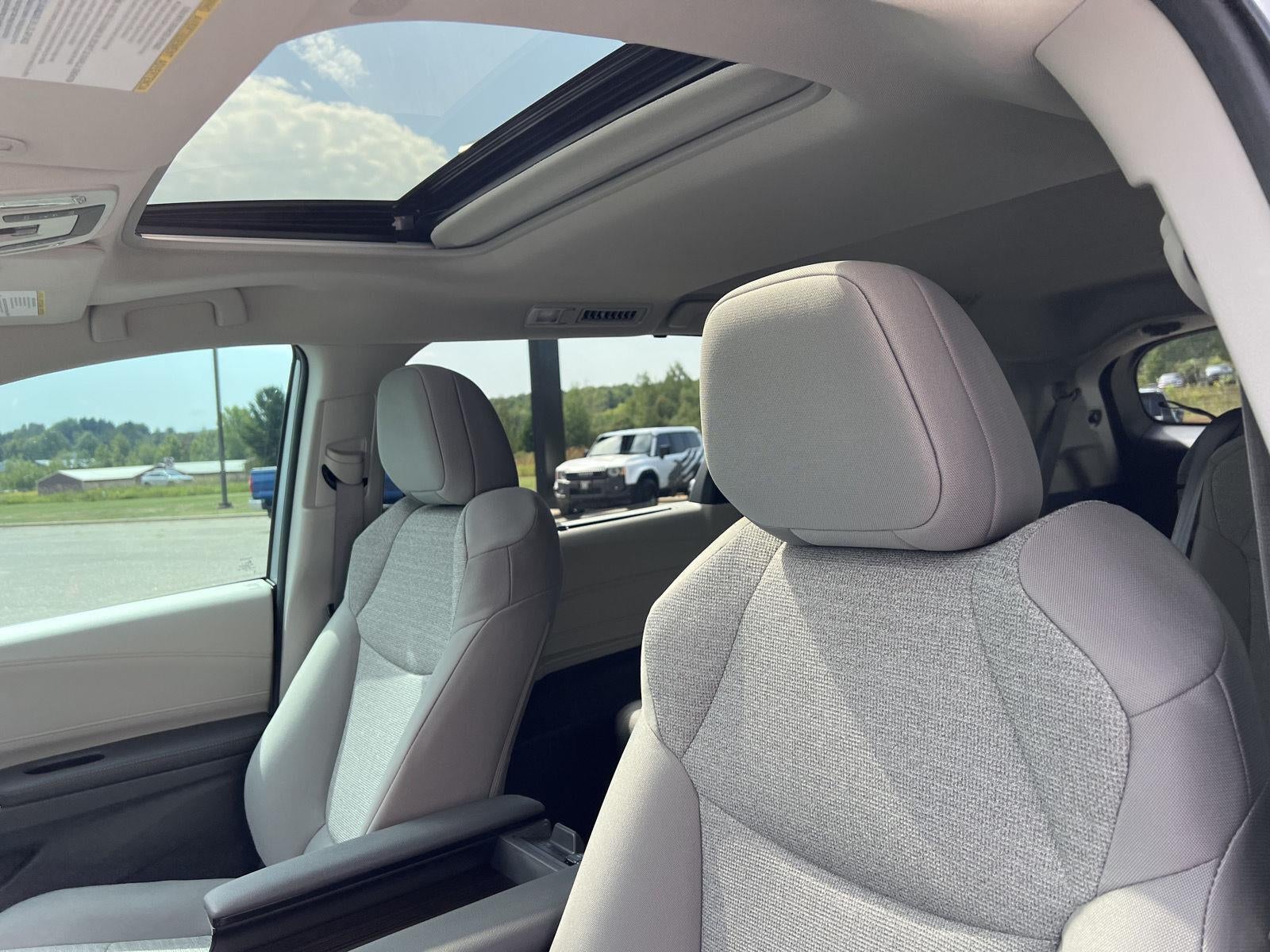 2024 Toyota Sienna LE