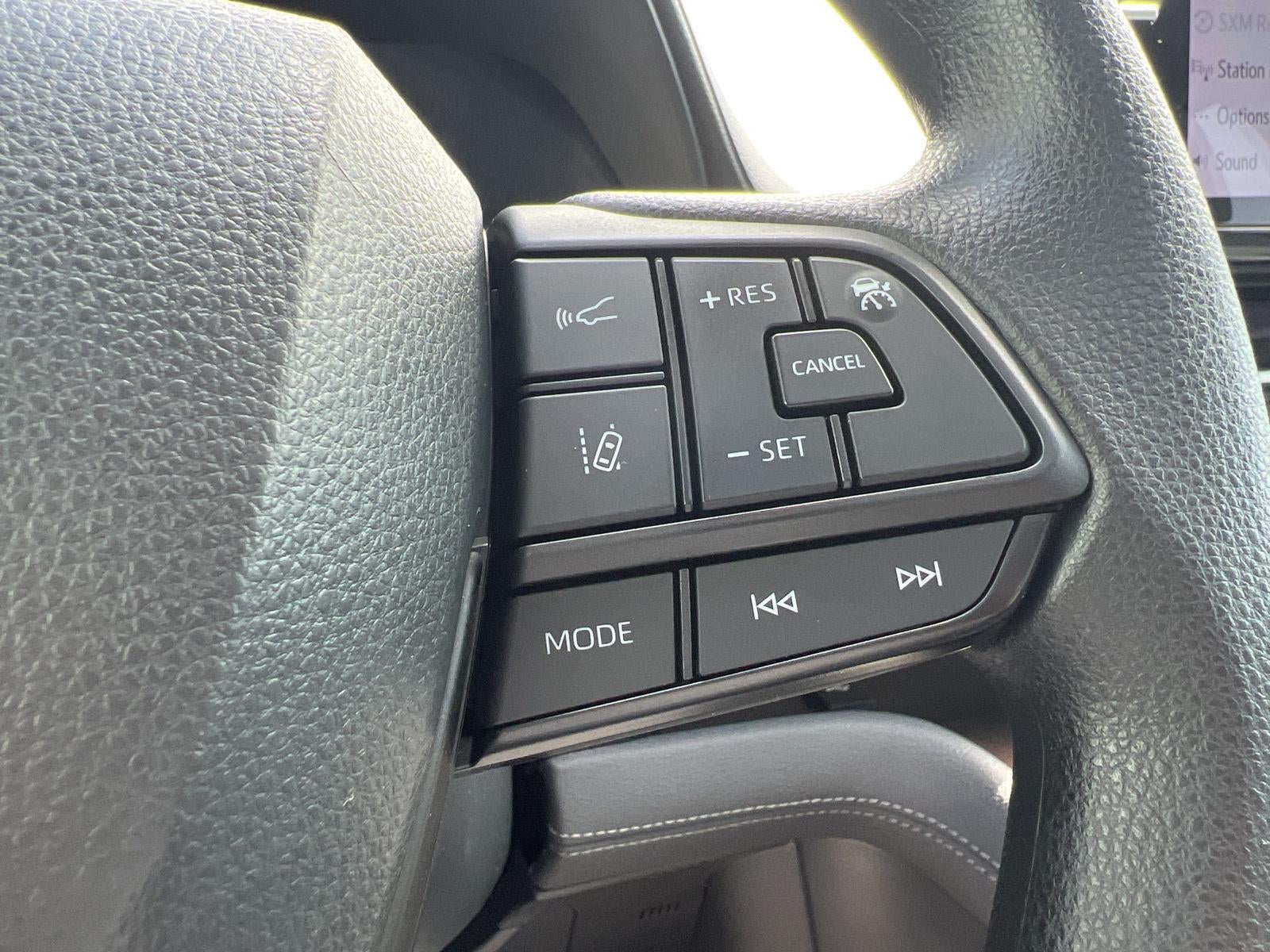 2024 Toyota Sienna LE
