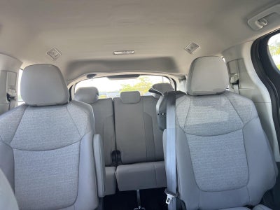 2024 Toyota Sienna LE