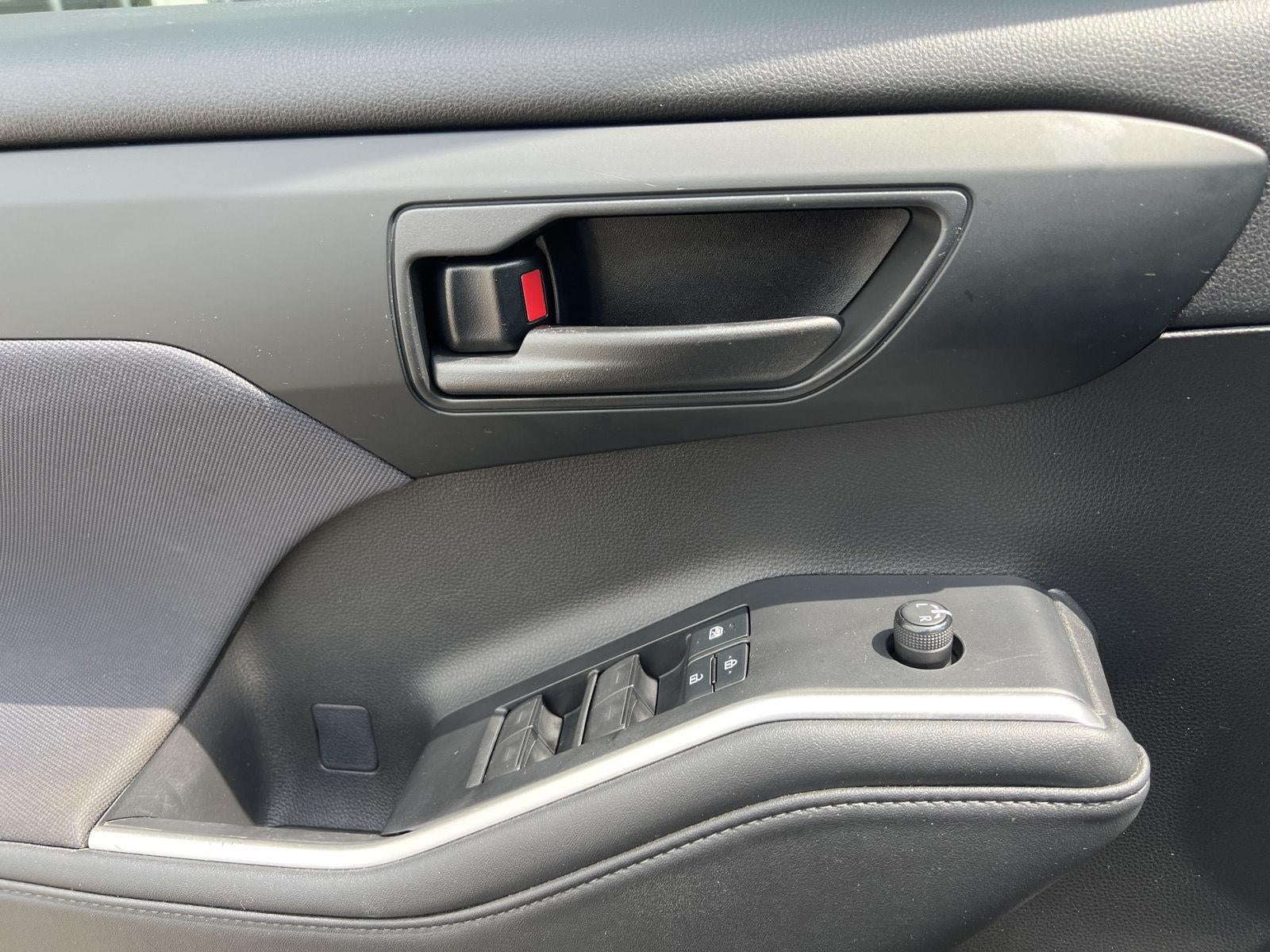 2021 Toyota Highlander L