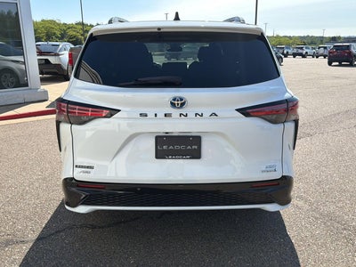 2022 Toyota Sienna XSE
