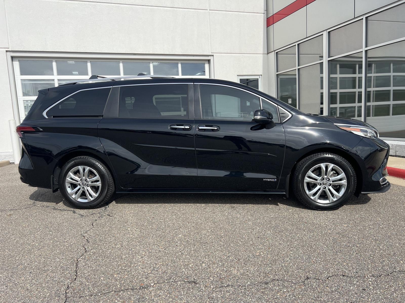 2021 Toyota Sienna Platinum