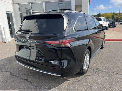 2021 Toyota Sienna Platinum