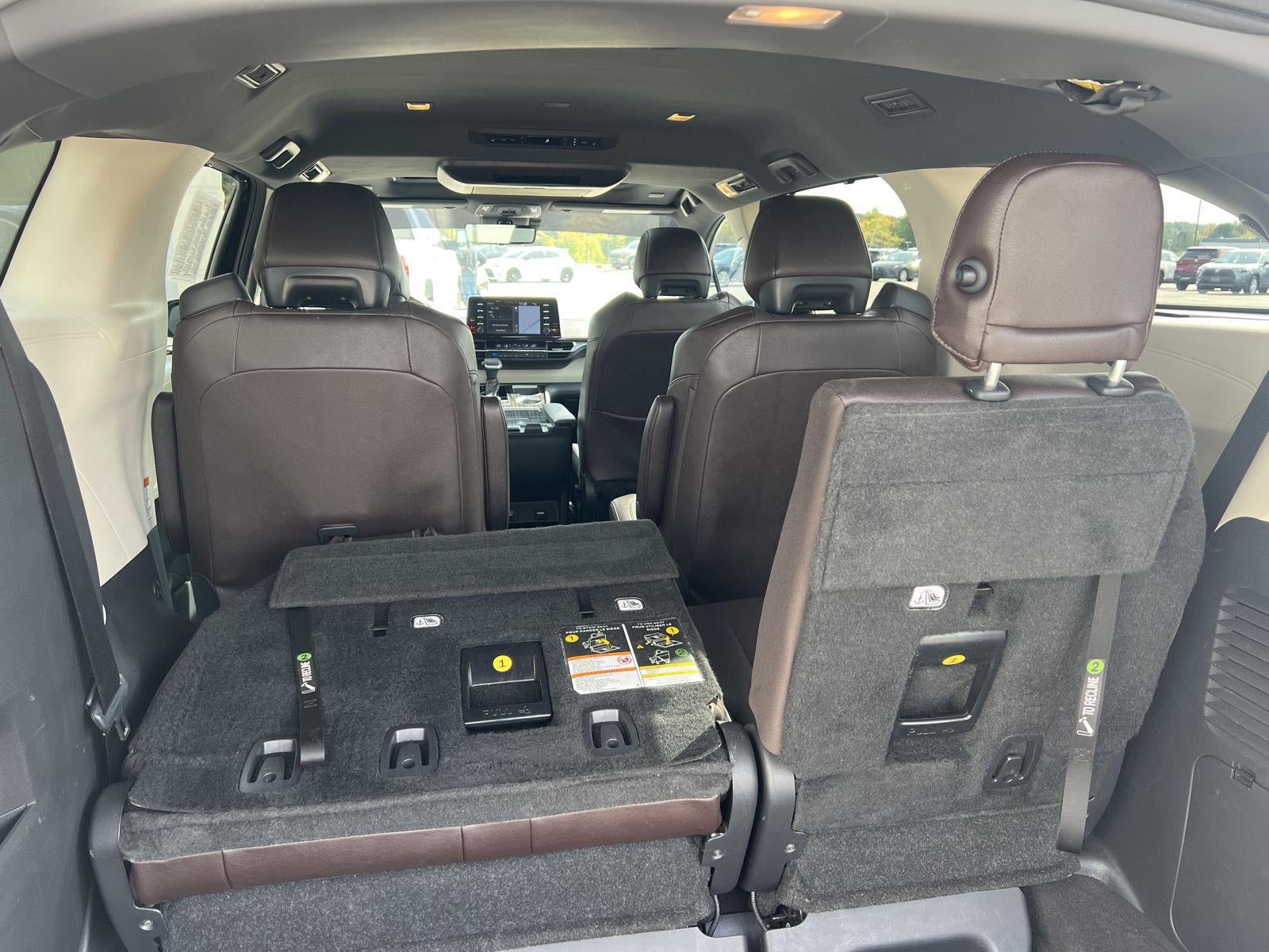 2021 Toyota Sienna Platinum