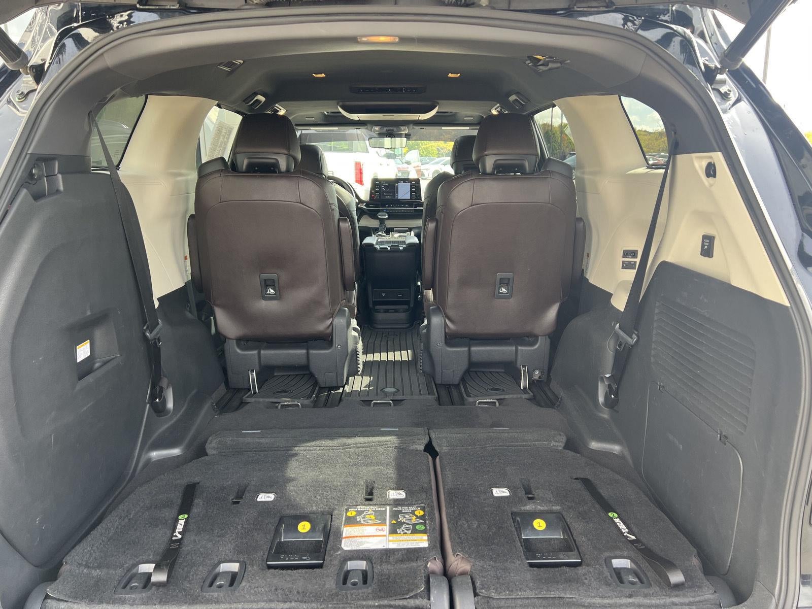 2021 Toyota Sienna Platinum