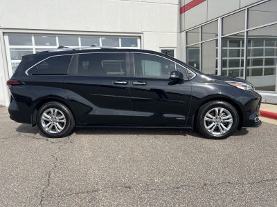2021 Toyota Sienna Platinum