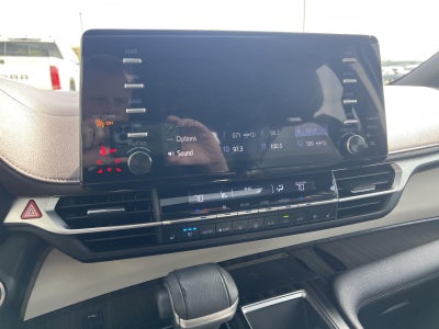 2021 Toyota Sienna Platinum