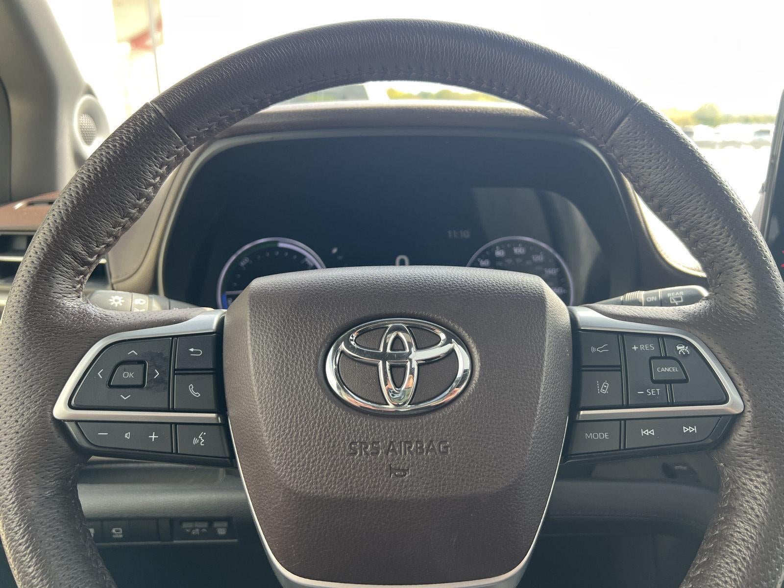 2021 Toyota Sienna Platinum