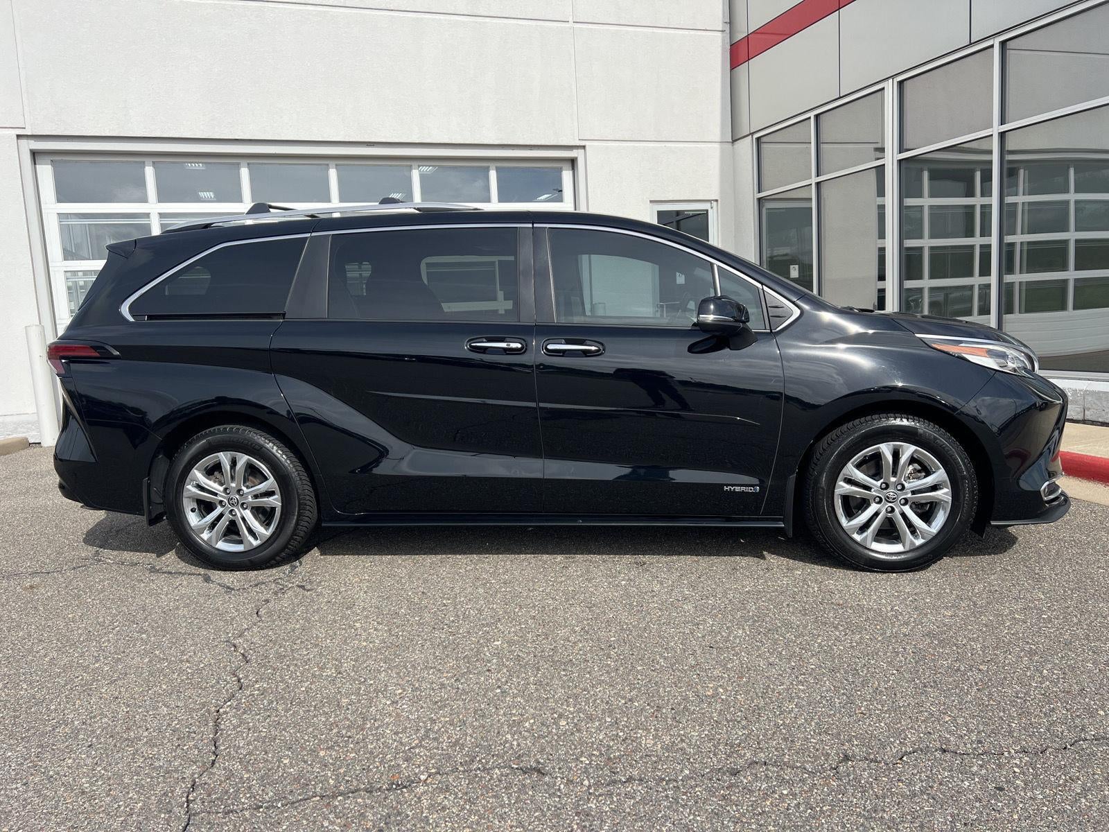 2021 Toyota Sienna Platinum