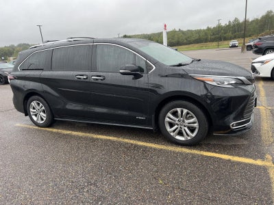 2021 Toyota Sienna Platinum