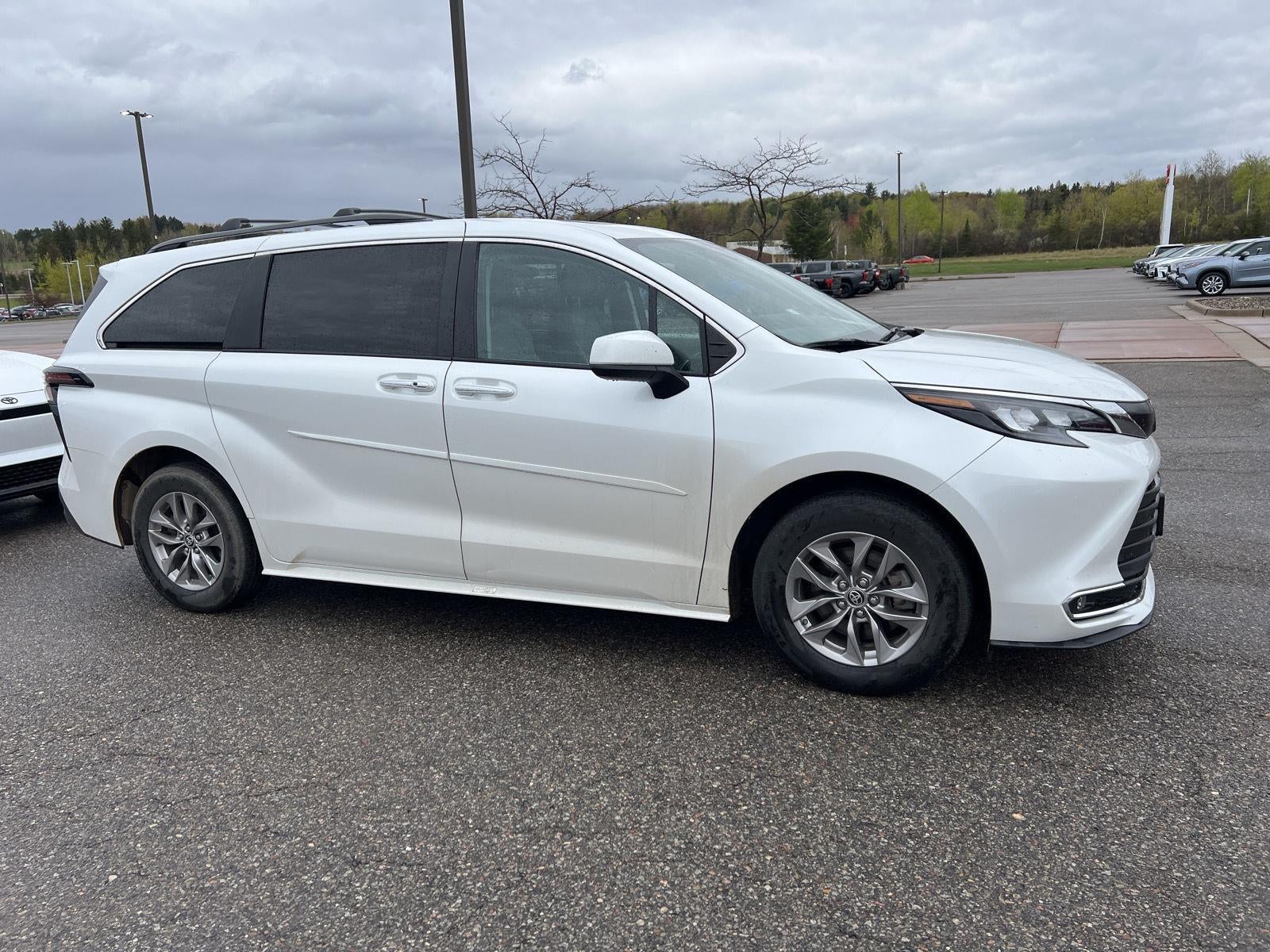 2024 Toyota SIENNA XLE AWD 7-PASSENGER
