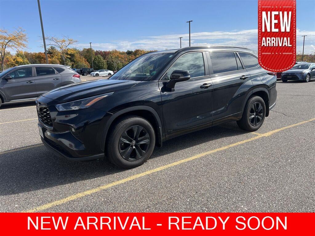 2024 Toyota Highlander Hybrid XLE Nightshade