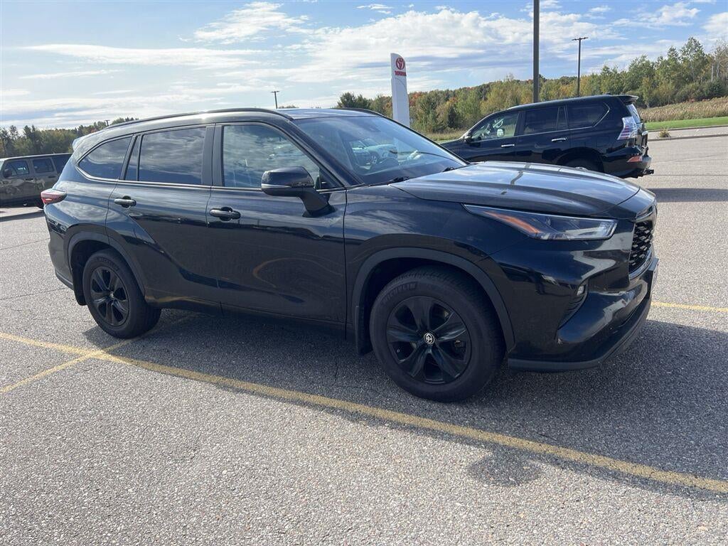 2024 Toyota Highlander Hybrid XLE Nightshade