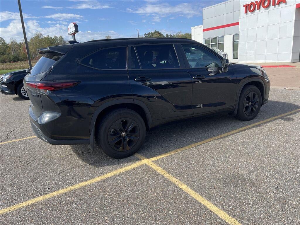 2024 Toyota Highlander Hybrid XLE Nightshade