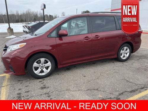 2019 Toyota SIENNA MINIVAN