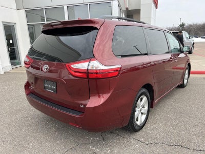 2019 Toyota SIENNA MINIVAN