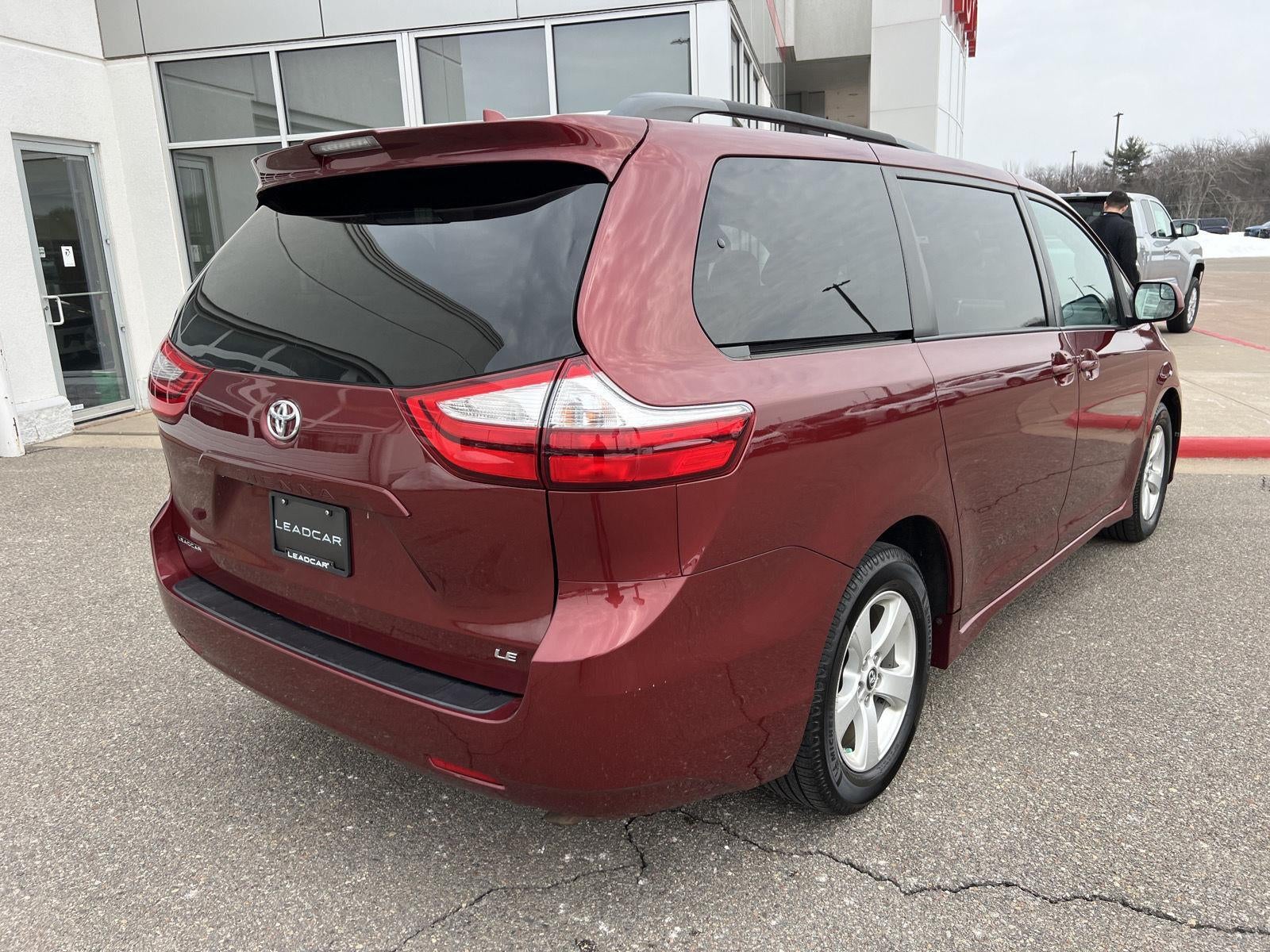 2019 Toyota SIENNA MINIVAN
